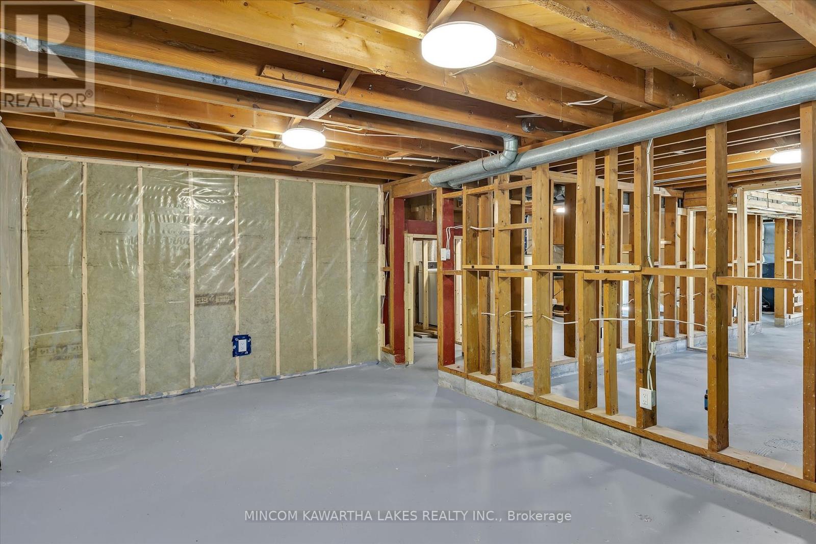 511 Robert Road, Peterborough South (West), Ontario  K9J 5S9 - Photo 39 - X12153682