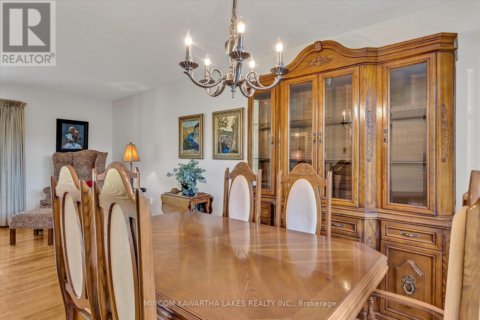 2045 Sherbrooke Street W, Cavan Monaghan (Cavan-Monaghan), Ontario  K9J 6X4 - Photo 10 - X12153709