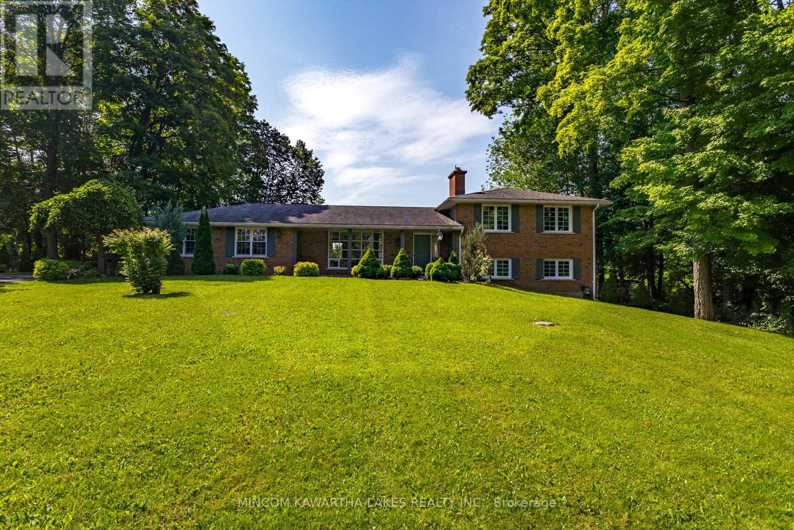 2045 Sherbrooke Street W, Cavan Monaghan (Cavan-Monaghan), Ontario  K9J 6X4 - Photo 2 - X12153709