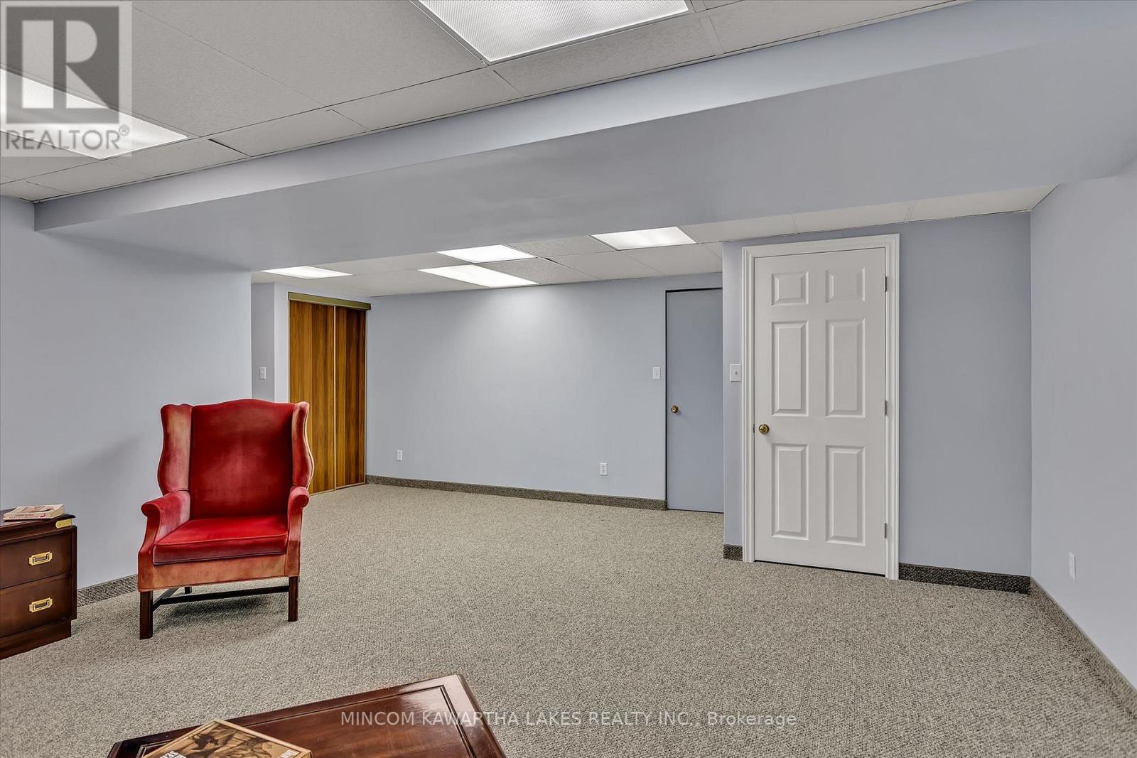 2045 Sherbrooke Street W, Cavan Monaghan (Cavan-Monaghan), Ontario  K9J 6X4 - Photo 33 - X12153709