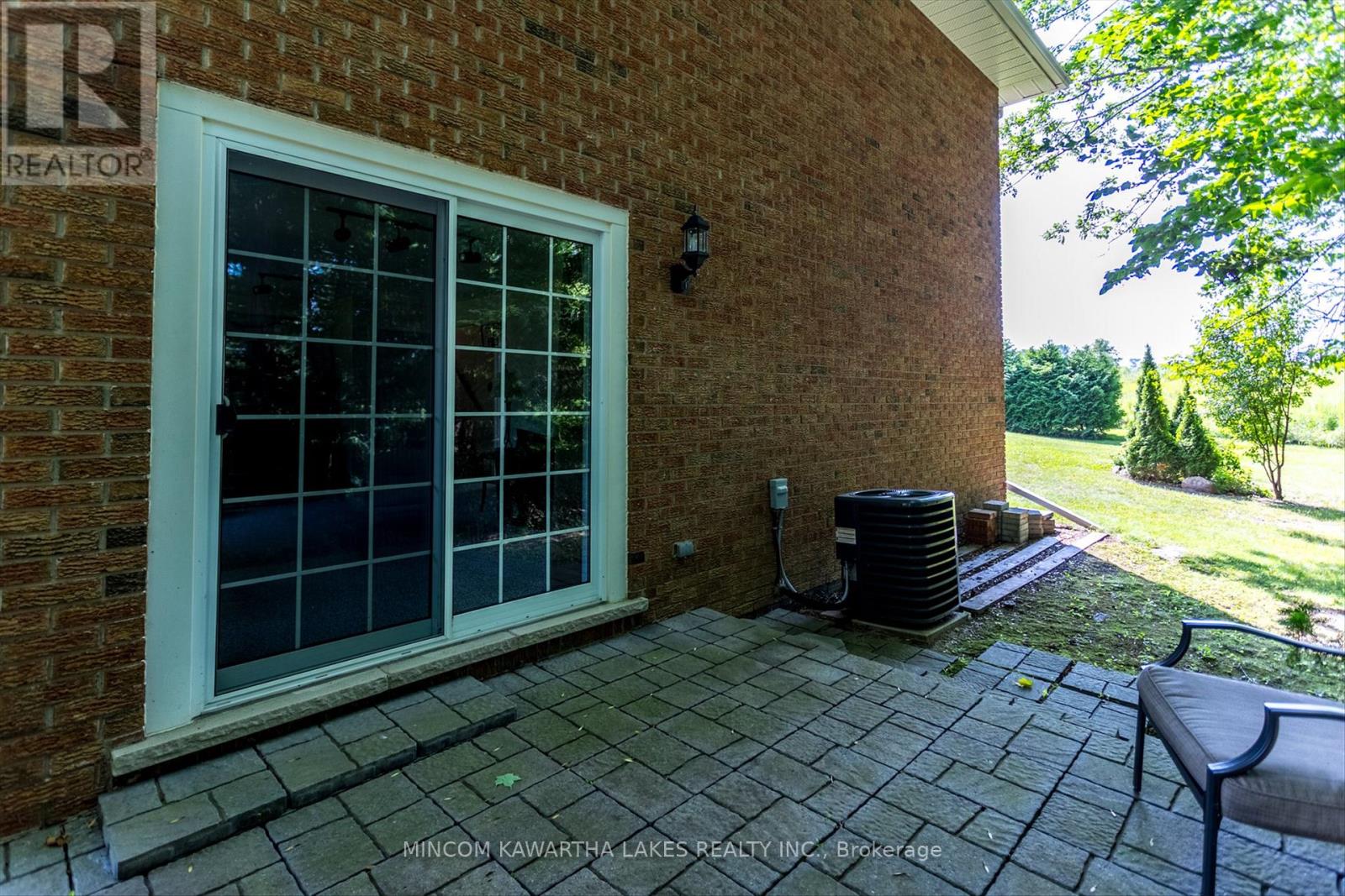 2045 Sherbrooke Street W, Cavan Monaghan (Cavan-Monaghan), Ontario  K9J 6X4 - Photo 42 - X12153709