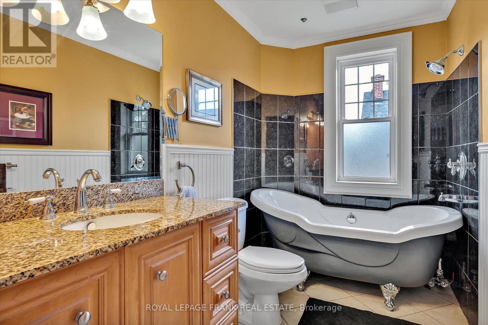 83 Benson Avenue, Peterborough North (South), Ontario  K9H 5X8 - Photo 19 - X12153726