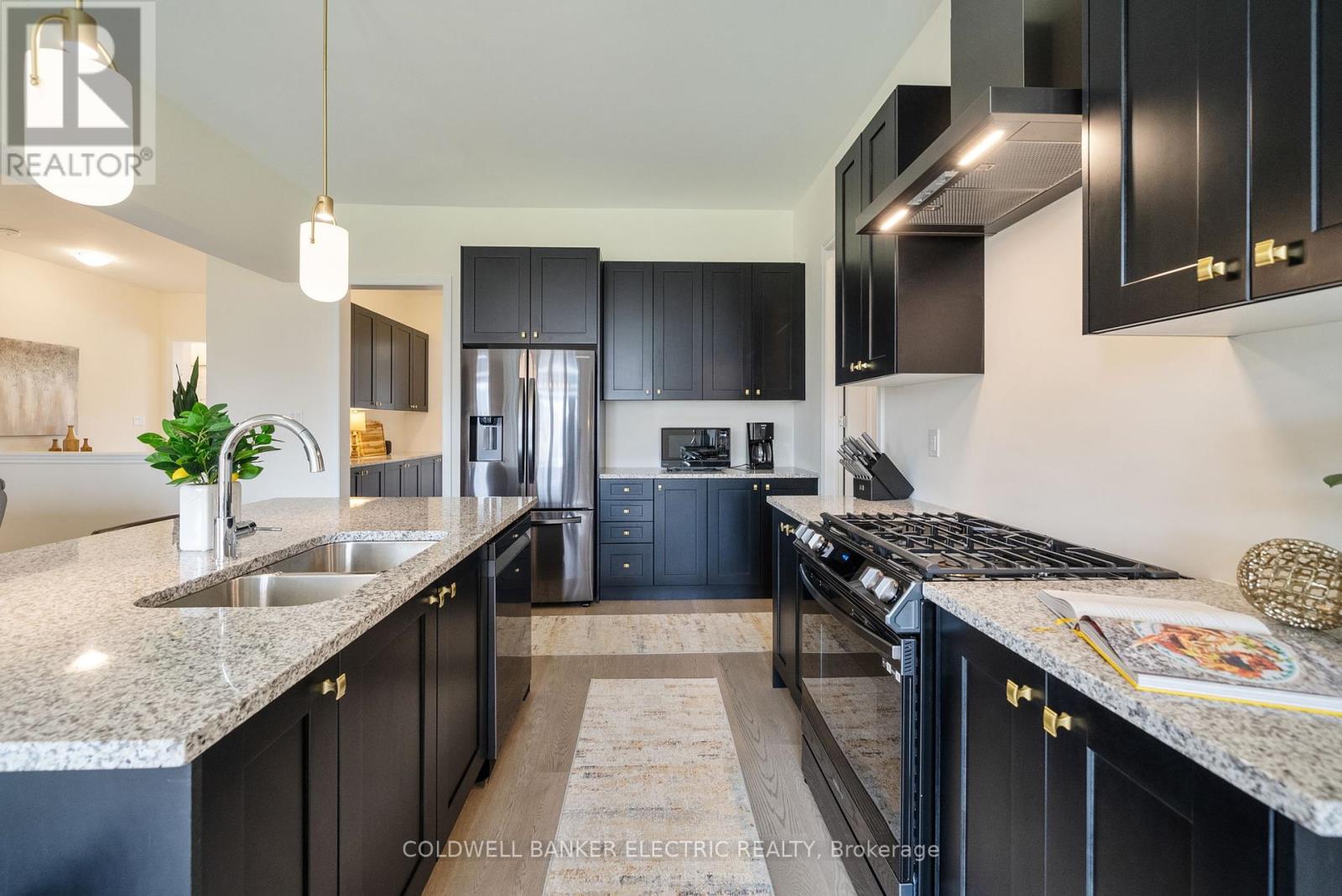 11 Golden Meadows Drive, Otonabee-South Monaghan, Ontario  K9J 0K7 - Photo 15 - X12153750