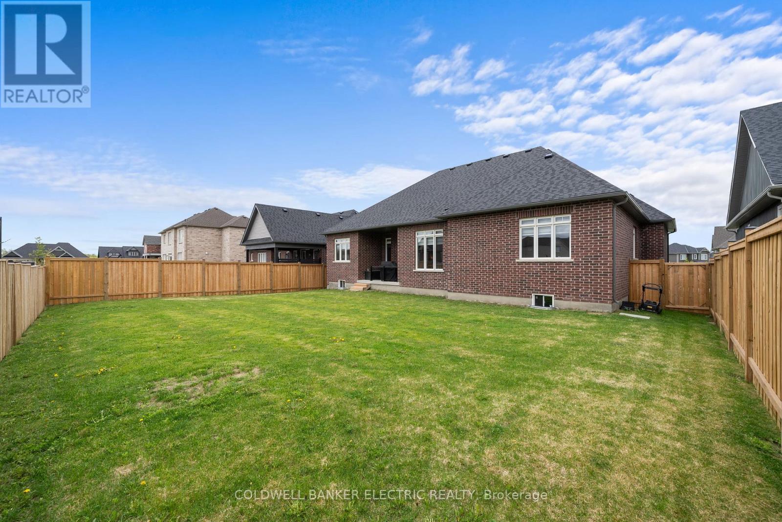 11 Golden Meadows Drive, Otonabee-South Monaghan, Ontario  K9J 0K7 - Photo 45 - X12153750