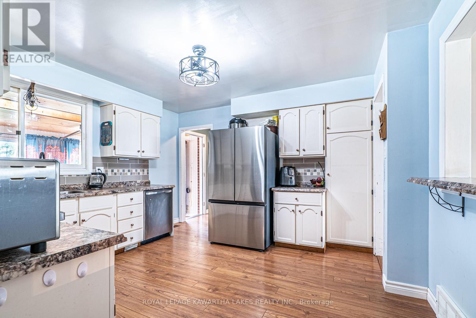 1372 Elm Tree Road, Kawartha Lakes (Lindsay), Ontario  K9V 4R2 - Photo 12 - X12153930
