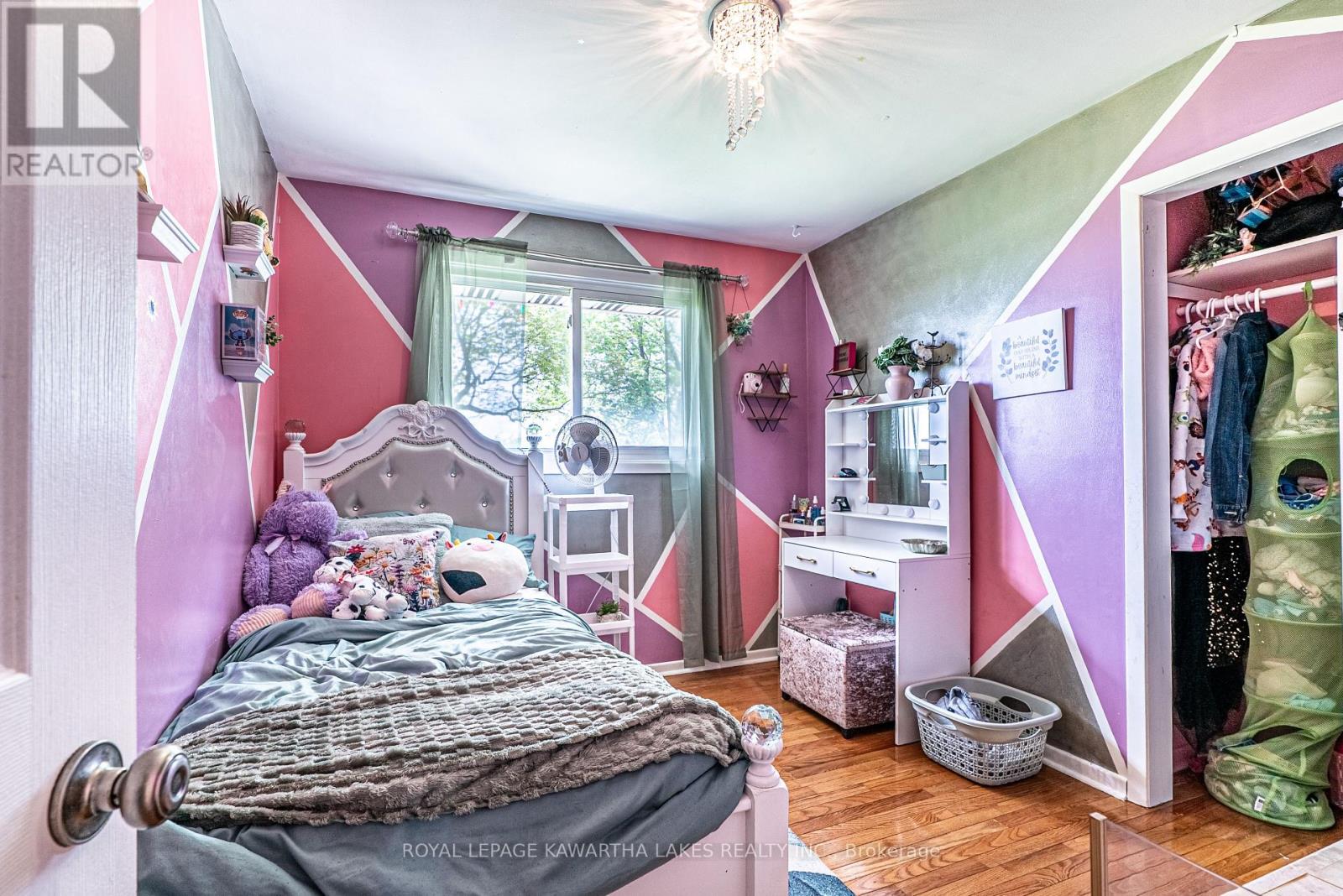 1372 Elm Tree Road, Kawartha Lakes (Lindsay), Ontario  K9V 4R2 - Photo 20 - X12153930