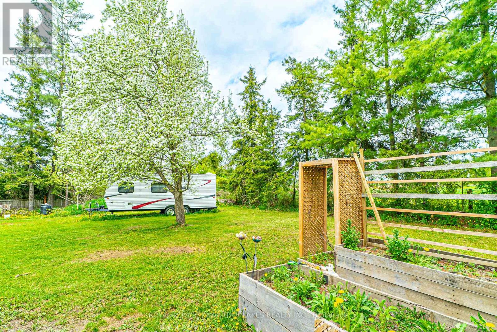 1372 Elm Tree Road, Kawartha Lakes (Lindsay), Ontario  K9V 4R2 - Photo 39 - X12153930