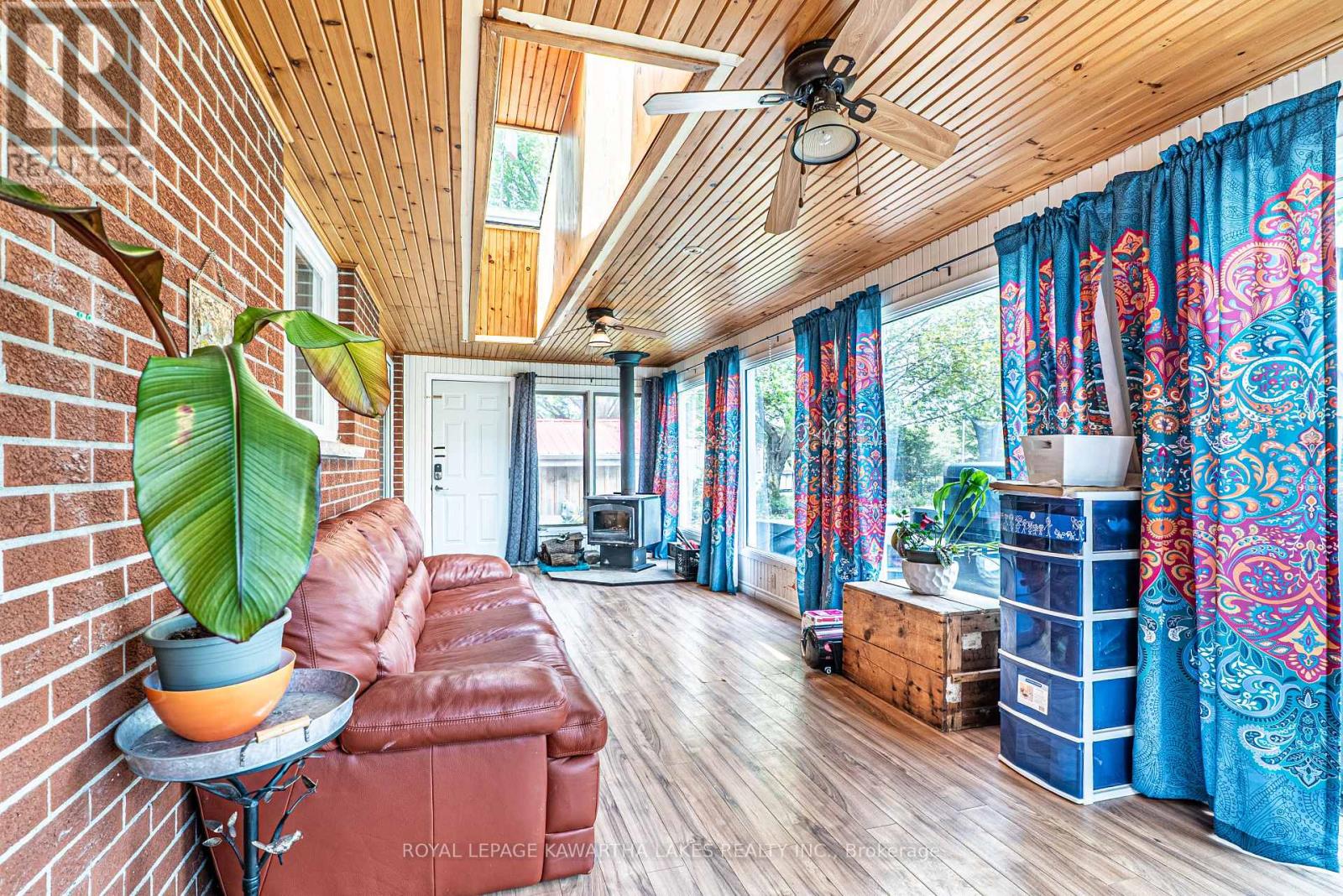 1372 Elm Tree Road, Kawartha Lakes (Lindsay), Ontario  K9V 4R2 - Photo 8 - X12153930