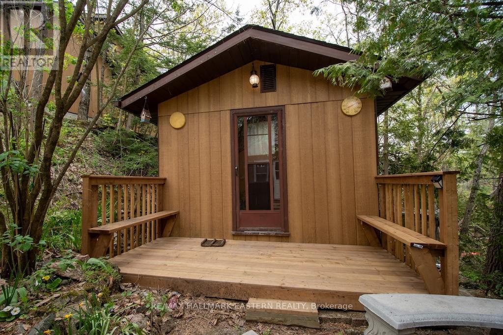 3566 Rock Crossway Lane, Selwyn, Ontario  K0L 2H0 - Photo 22 - X12154108