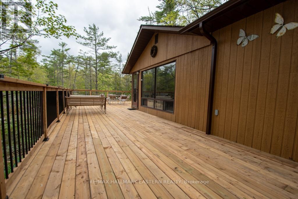 3566 Rock Crossway Lane, Selwyn, Ontario  K0L 2H0 - Photo 4 - X12154108