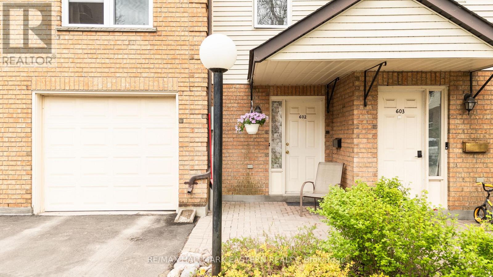 602 - 2650 Marsdale Drive, Peterborough East (South), Ontario  K9L 1Y2 - Photo 3 - X12154139