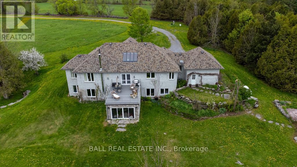 3072 Whites Road, Selwyn, Ontario  K0L 2H0 - Photo 11 - X12154307