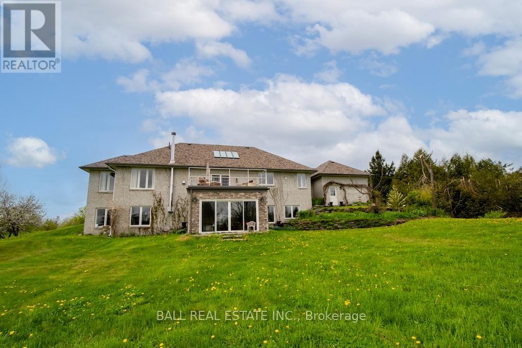 3072 Whites Road, Selwyn, Ontario  K0L 2H0 - Photo 12 - X12154307
