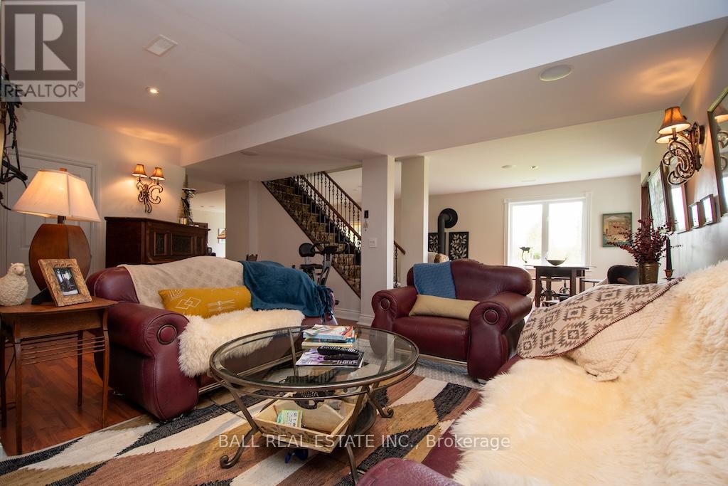 3072 Whites Road, Selwyn, Ontario  K0L 2H0 - Photo 35 - X12154307