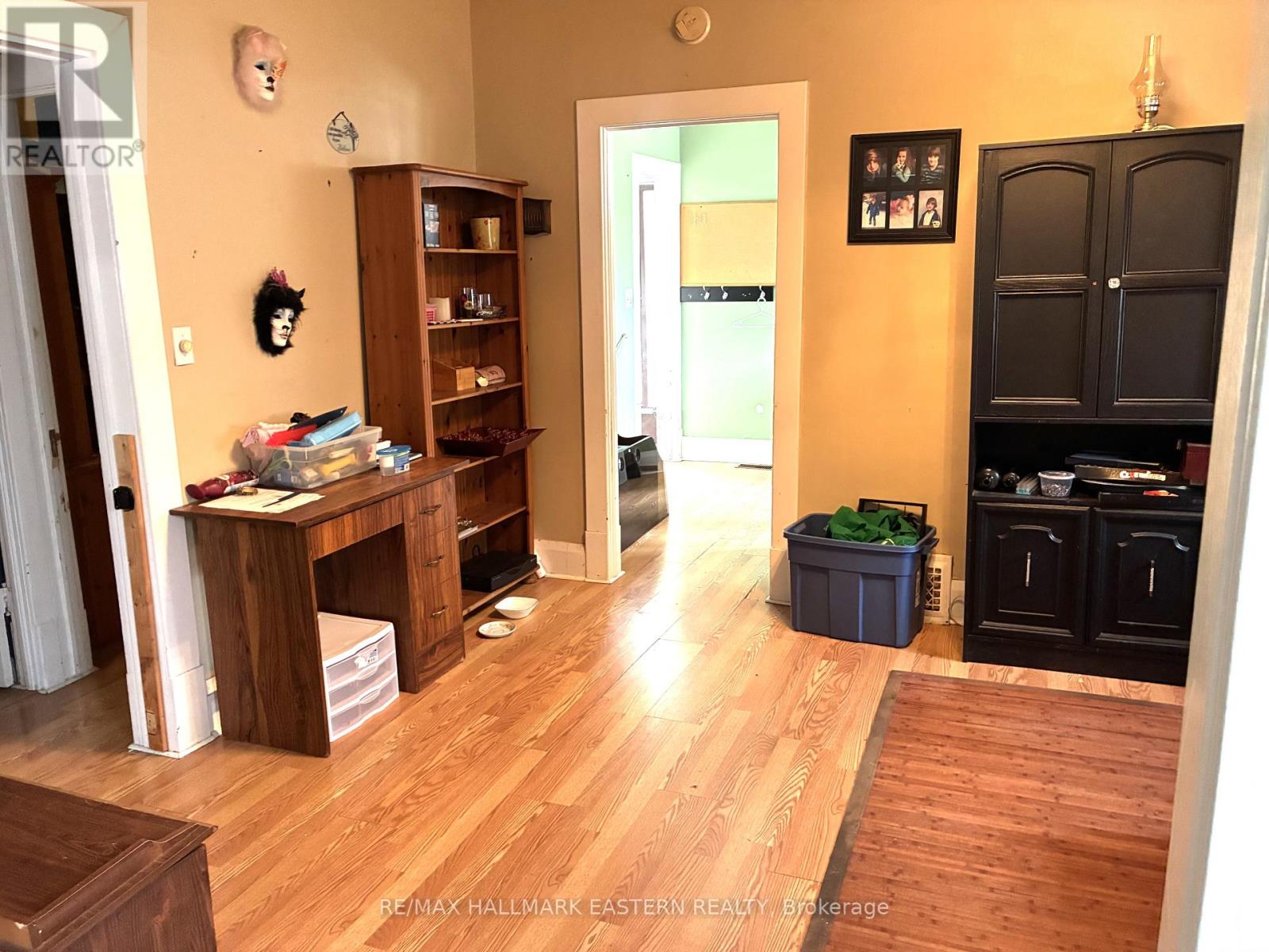 500 Romaine Street, Peterborough Central (South), Ontario  K9J 2C9 - Photo 13 - X12154425