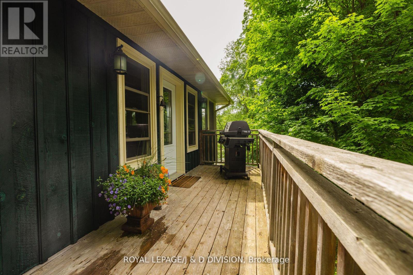 50 Fire Route 10b, North Kawartha, Ontario  K0L 3E0 - Photo 35 - X12154467