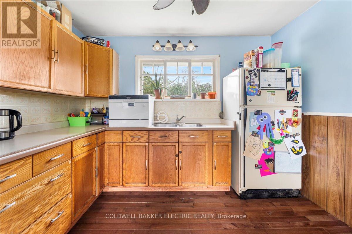 205 Wallace Street, Trent Hills (Campbellford), Ontario  K0L 1L0 - Photo 14 - X12154988