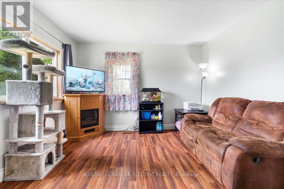 205 Wallace Street, Trent Hills (Campbellford), Ontario  K0L 1L0 - Photo 5 - X12154988
