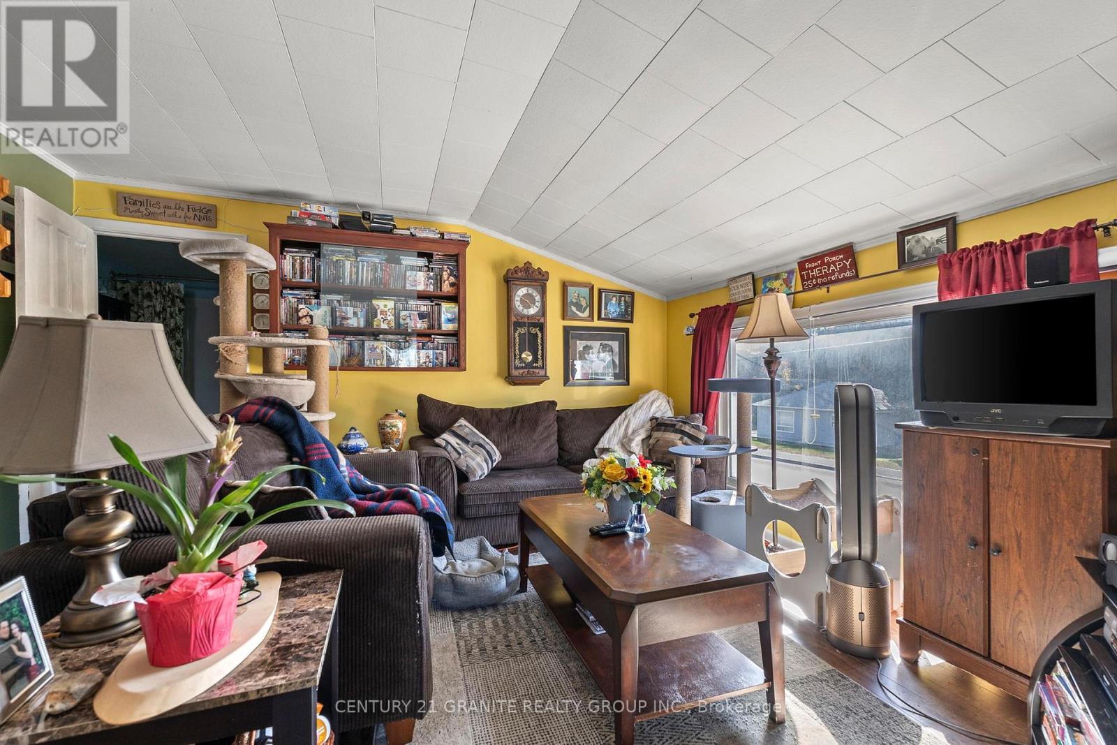 183 Hastings Street N, Bancroft (Bancroft Ward), Ontario  K0L 1C0 - Photo 17 - X12155108