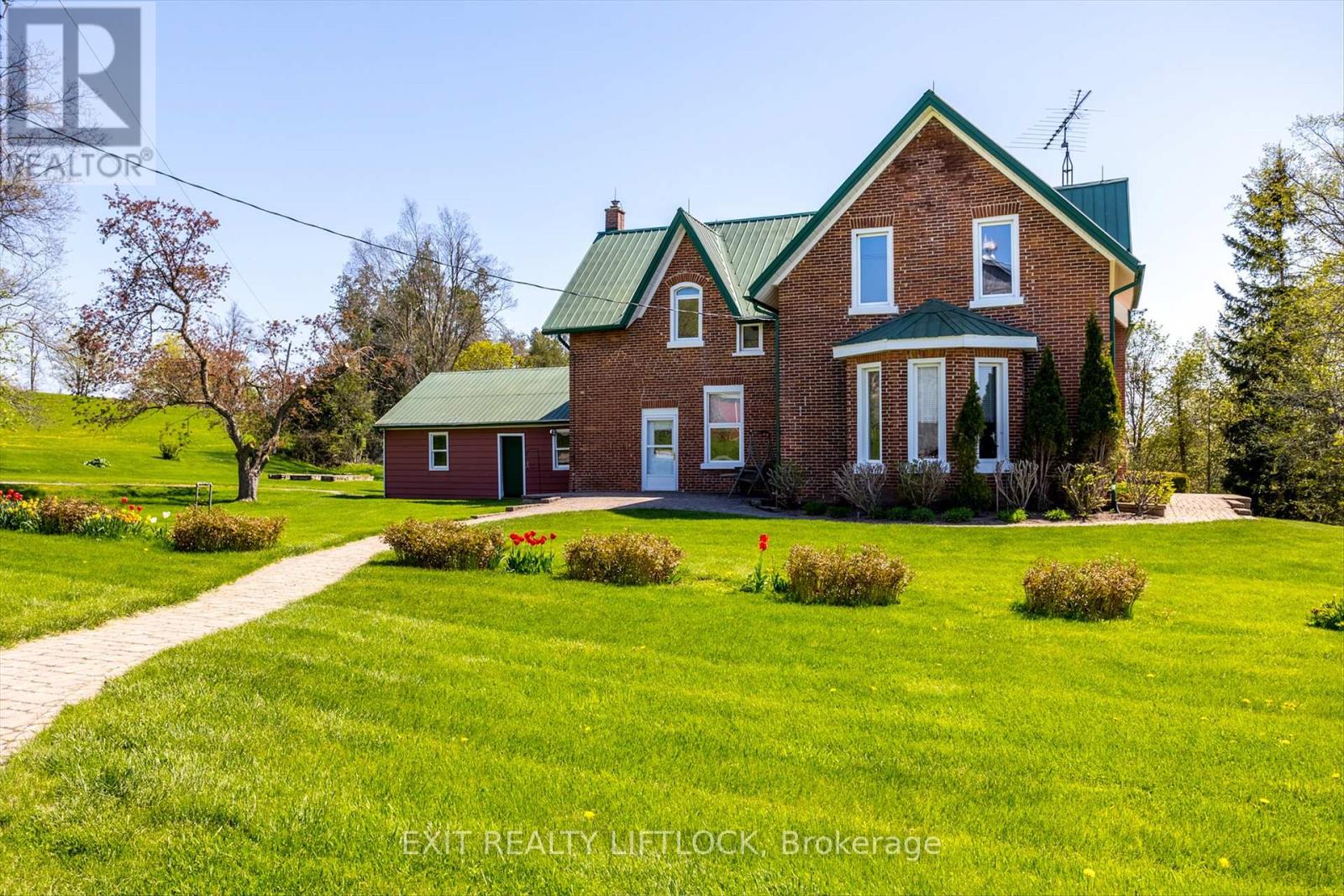 404 Morton Line, Cavan Monaghan (Cavan-Monaghan), Ontario  L0A 1C0 - Photo 1 - X12155185