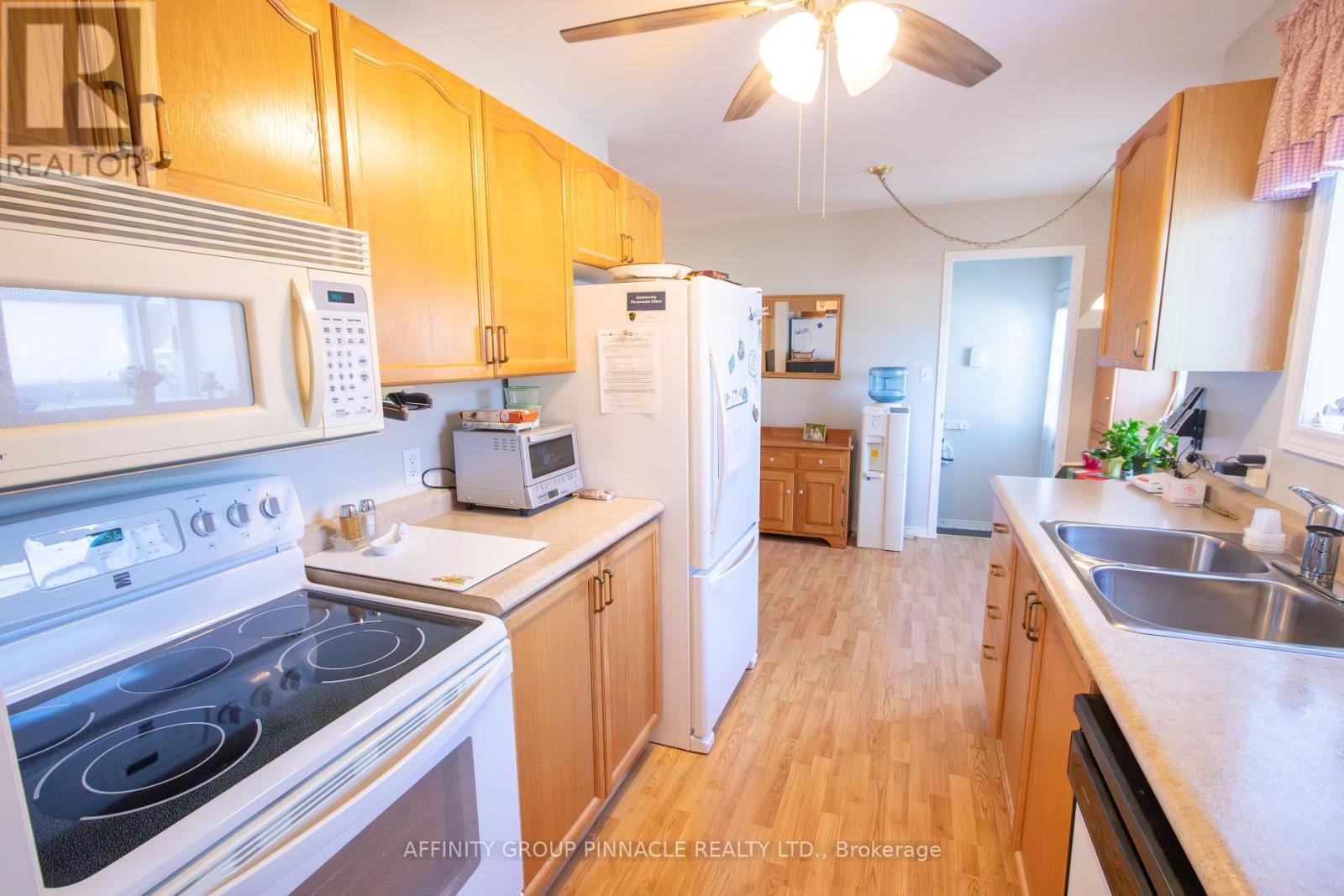 291 St Joseph Road, Kawartha Lakes (Lindsay), Ontario  K9V 6E6 - Photo 10 - X12155401