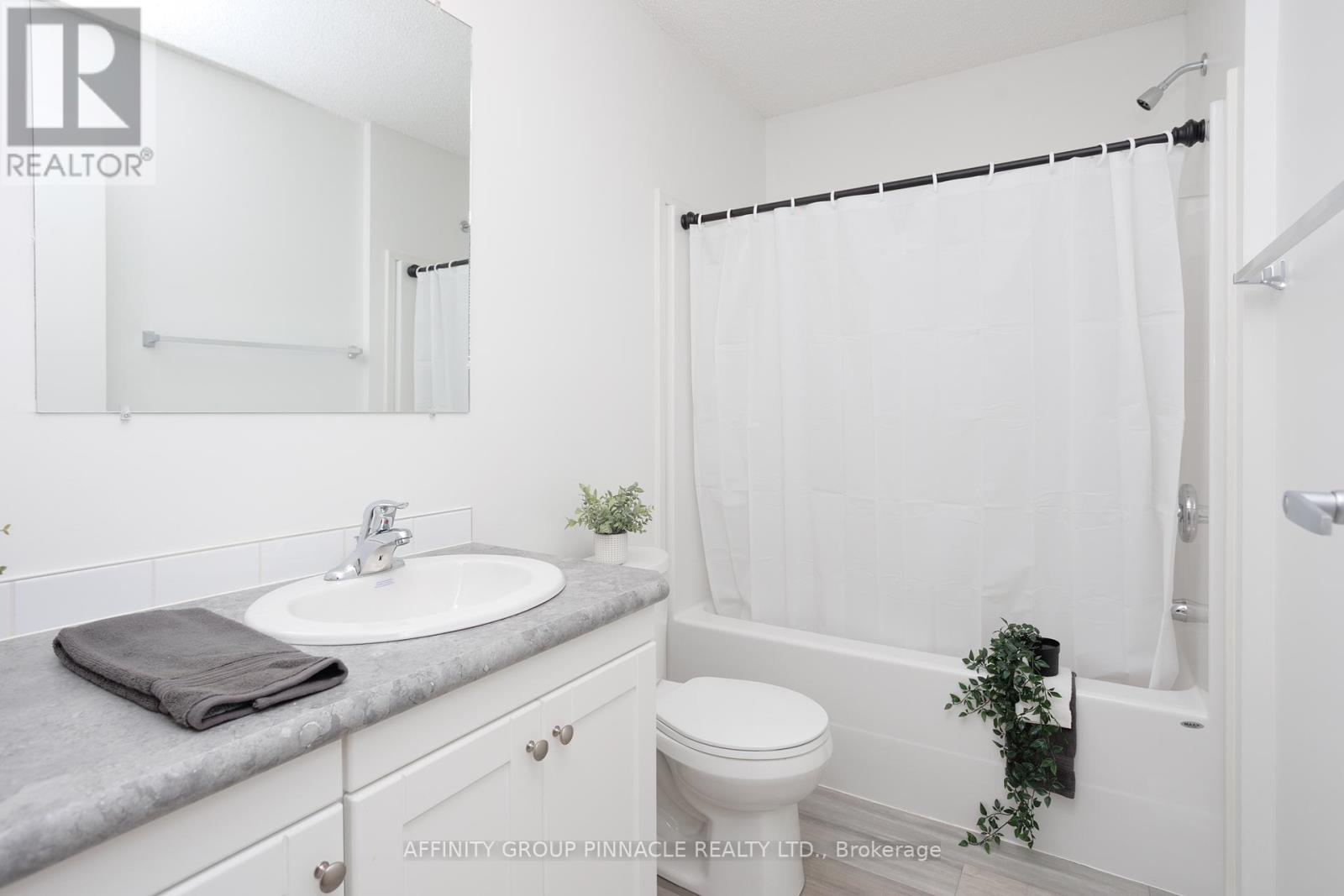 16 Park Street, Kawartha Lakes (Lindsay), Ontario  K9V 0H7 - Photo 25 - X12155415