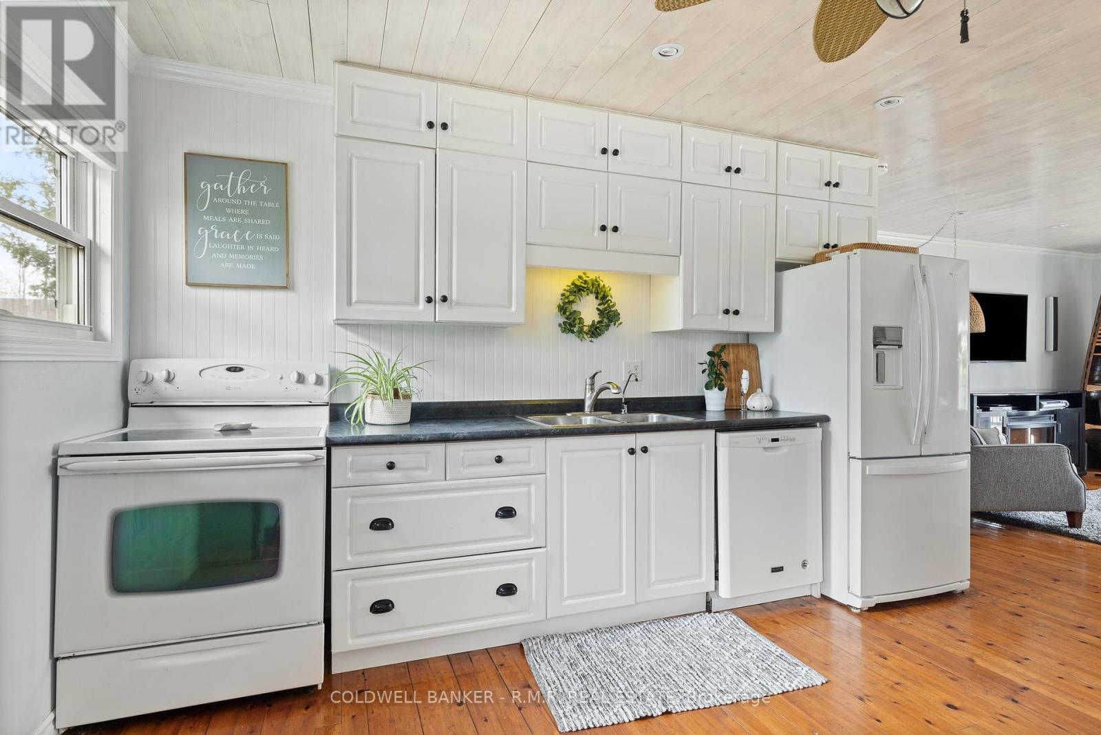 22 Arbour Street, Kawartha Lakes (Lindsay), Ontario  K9V 4R3 - Photo 16 - X12155517