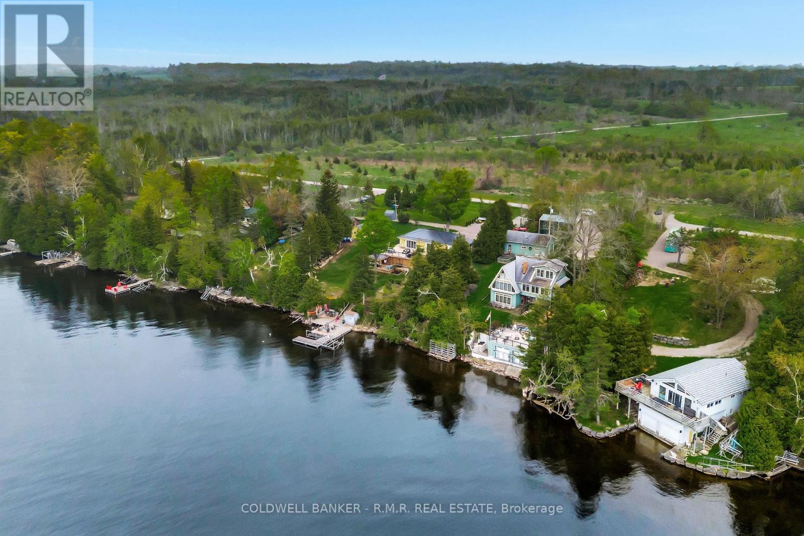 22 Arbour Street, Kawartha Lakes (Lindsay), Ontario  K9V 4R3 - Photo 3 - X12155517