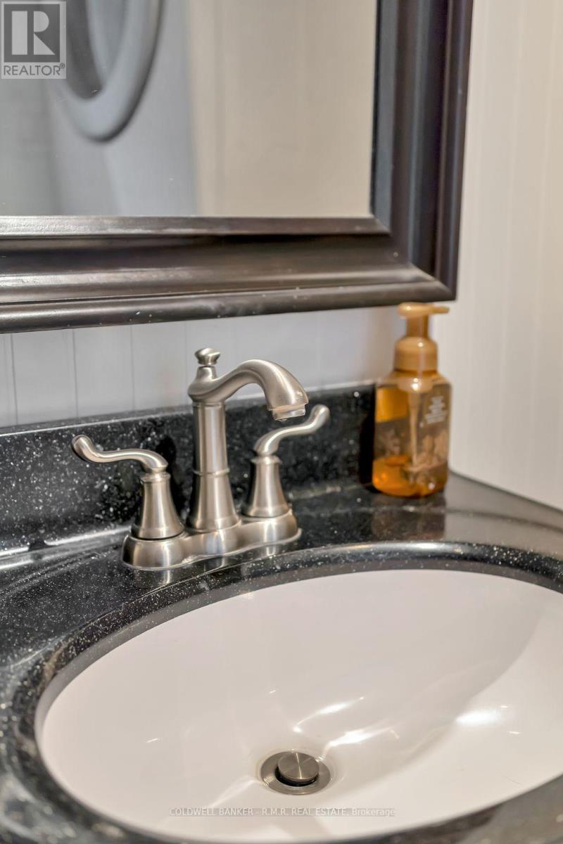 22 Arbour Street, Kawartha Lakes (Lindsay), Ontario  K9V 4R3 - Photo 30 - X12155517