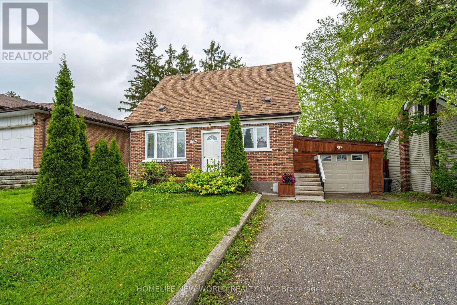 1046 Western Avenue, Peterborough Central (South), Ontario  K9J 5W4 - Photo 2 - X12156851