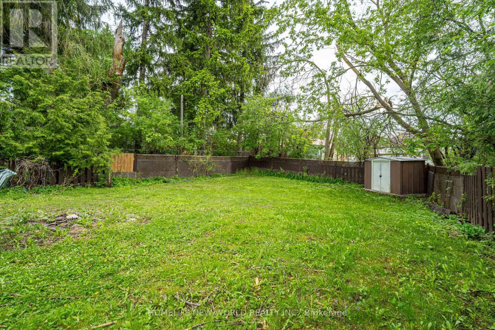 1046 Western Avenue, Peterborough Central (South), Ontario  K9J 5W4 - Photo 28 - X12156851