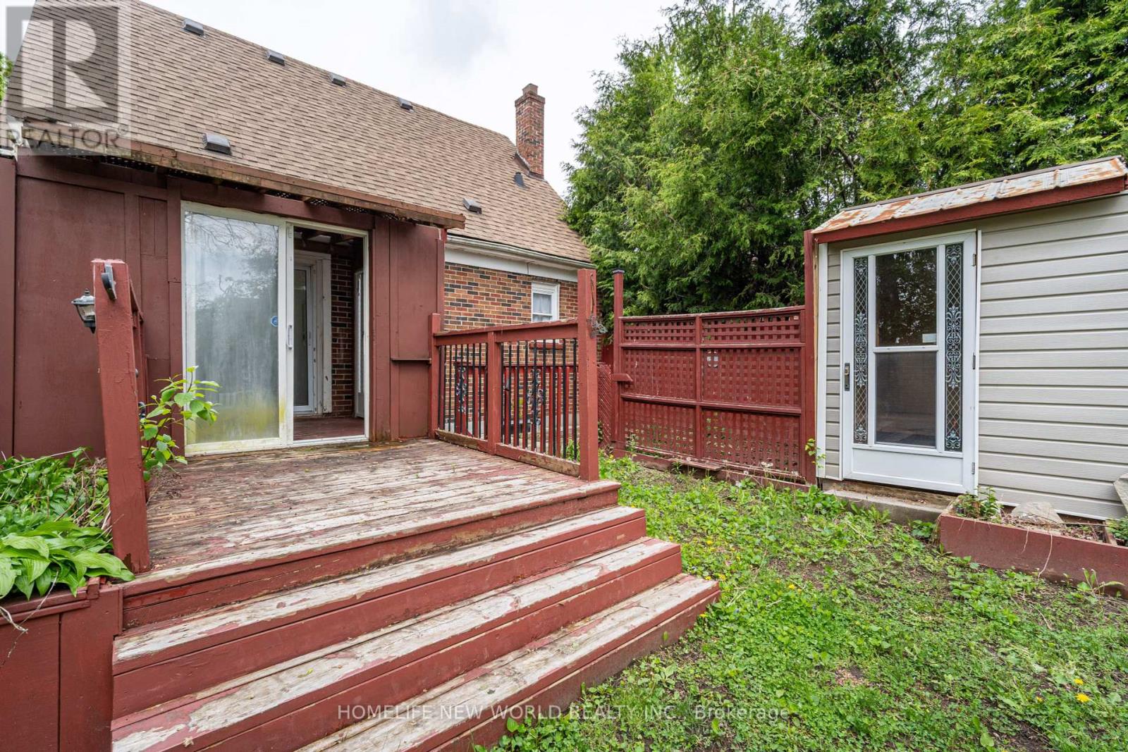 1046 Western Avenue, Peterborough Central (South), Ontario  K9J 5W4 - Photo 30 - X12156851