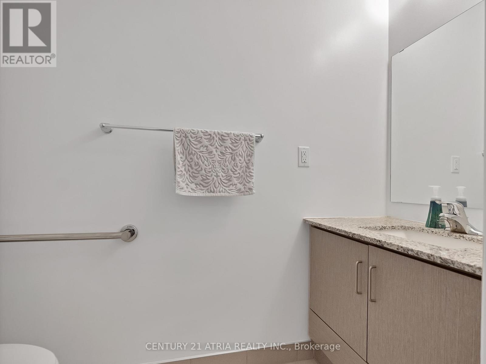 302 - 109 King Avenue E, Clarington (Newcastle), Ontario  L1B 0V5 - Photo 18 - E12157349