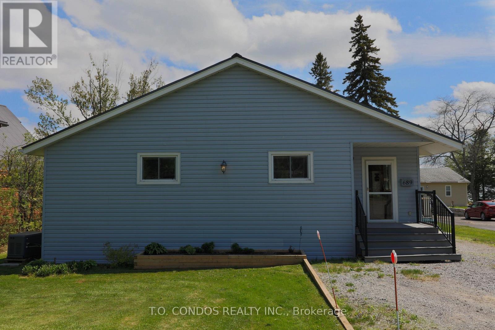 689 North Shore Drive E, Otonabee-South Monaghan, Ontario  K0L 1B0 - Photo 31 - X12157728