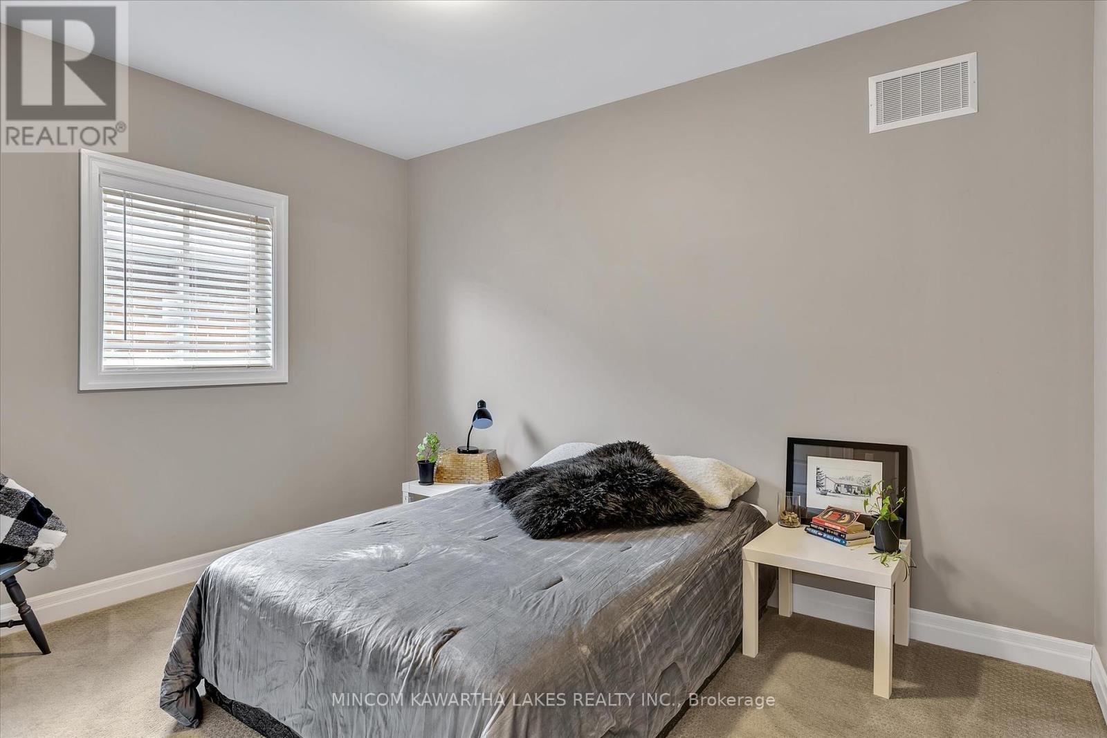 661 Goodwin Terrace, Peterborough West (North), Ontario  K9J 0H7 - Photo 15 - X12158409