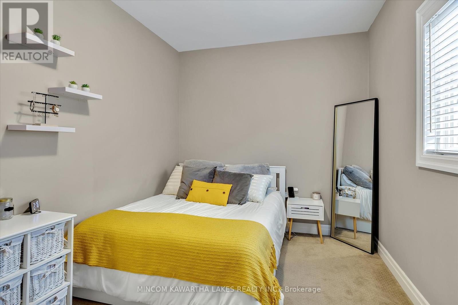 661 Goodwin Terrace, Peterborough West (North), Ontario  K9J 0H7 - Photo 18 - X12158409