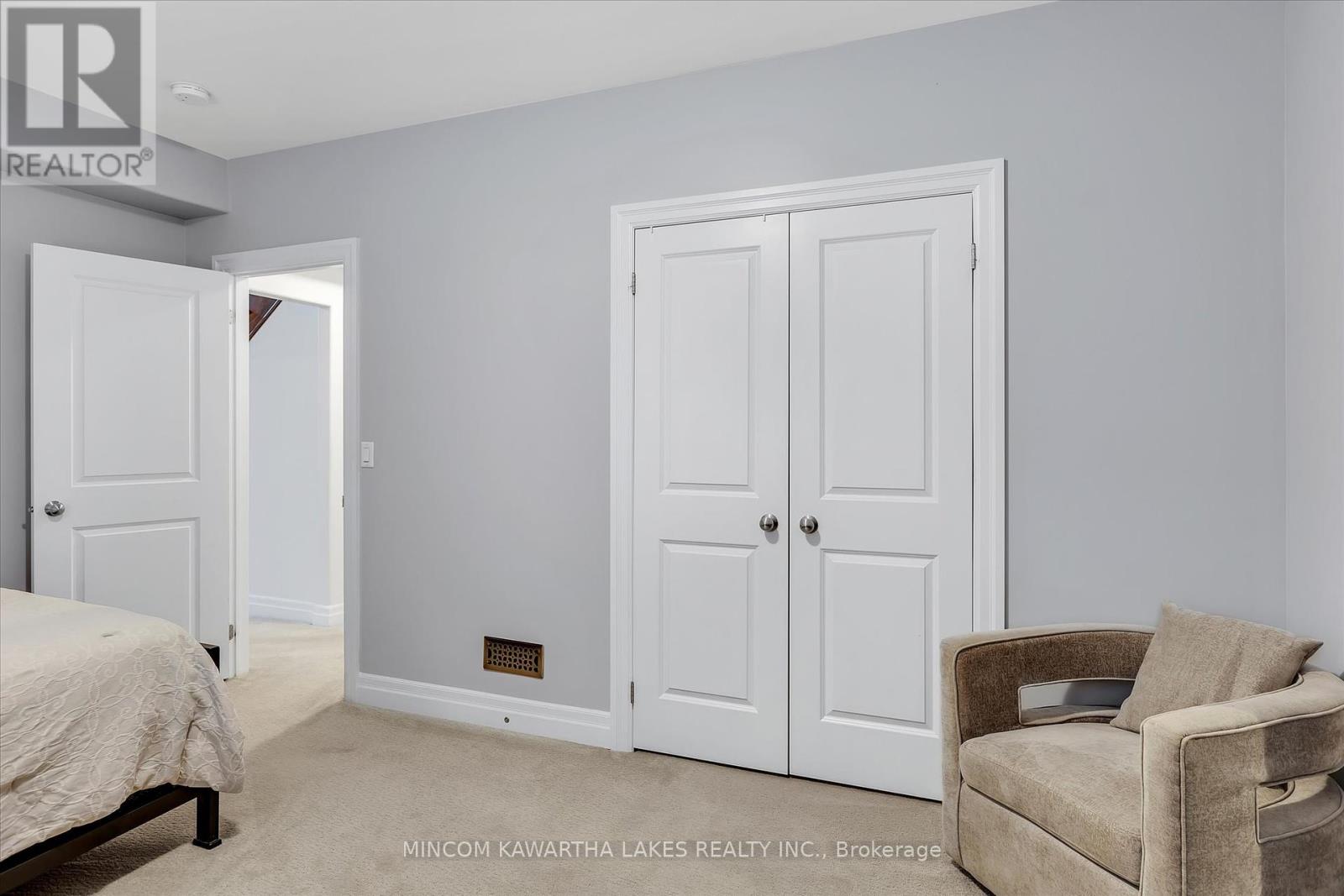 661 Goodwin Terrace, Peterborough West (North), Ontario  K9J 0H7 - Photo 32 - X12158409