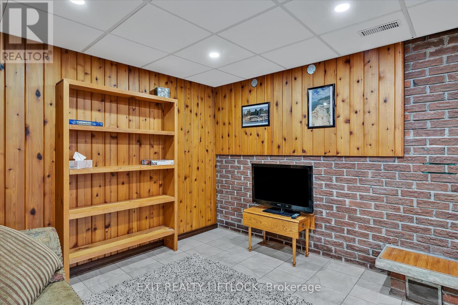 210 Antrim Street, Peterborough Central (North), Ontario  K9H 3G4 - Photo 25 - X12158472