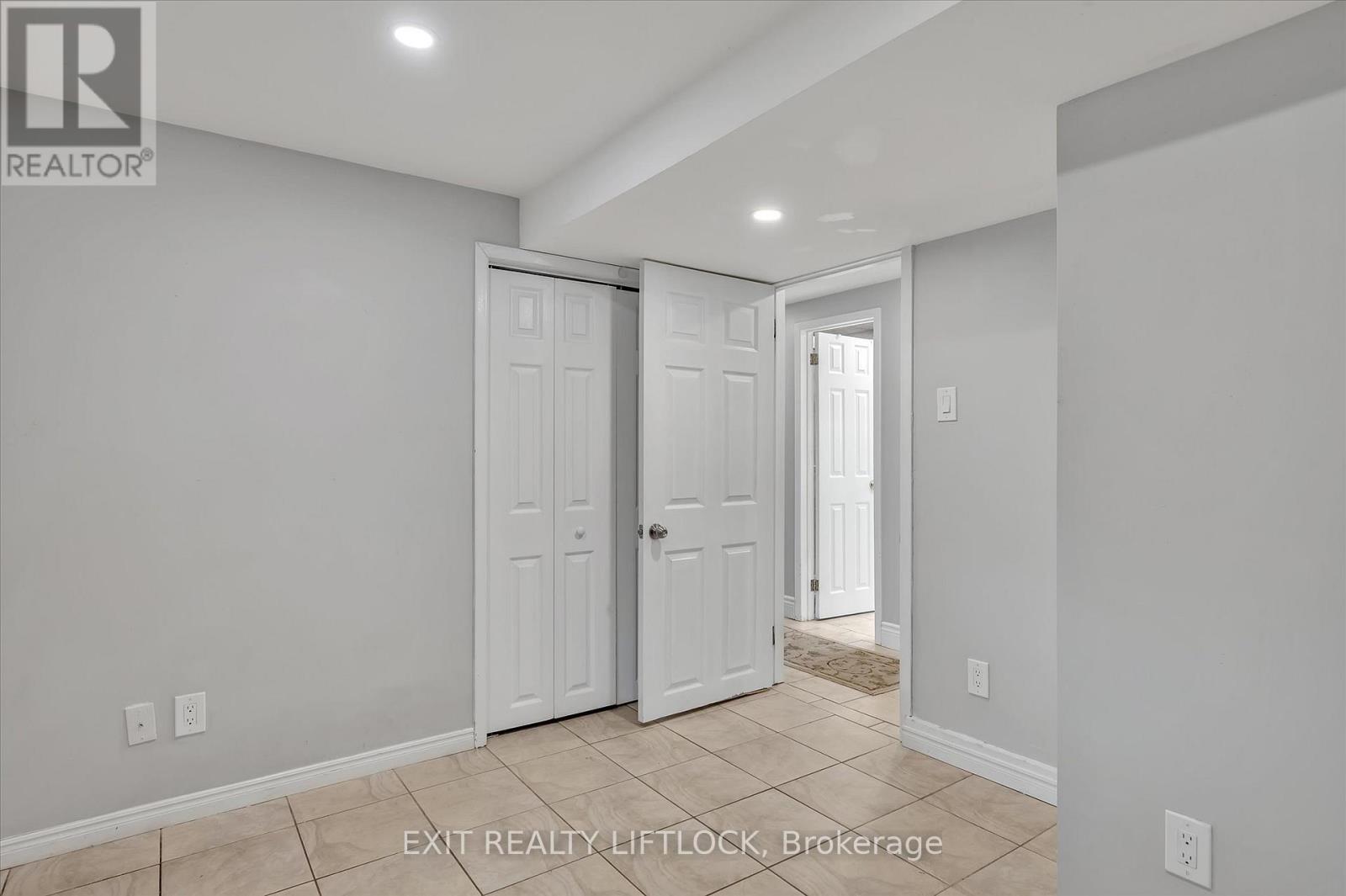 210 Antrim Street, Peterborough Central (North), Ontario  K9H 3G4 - Photo 29 - X12158472