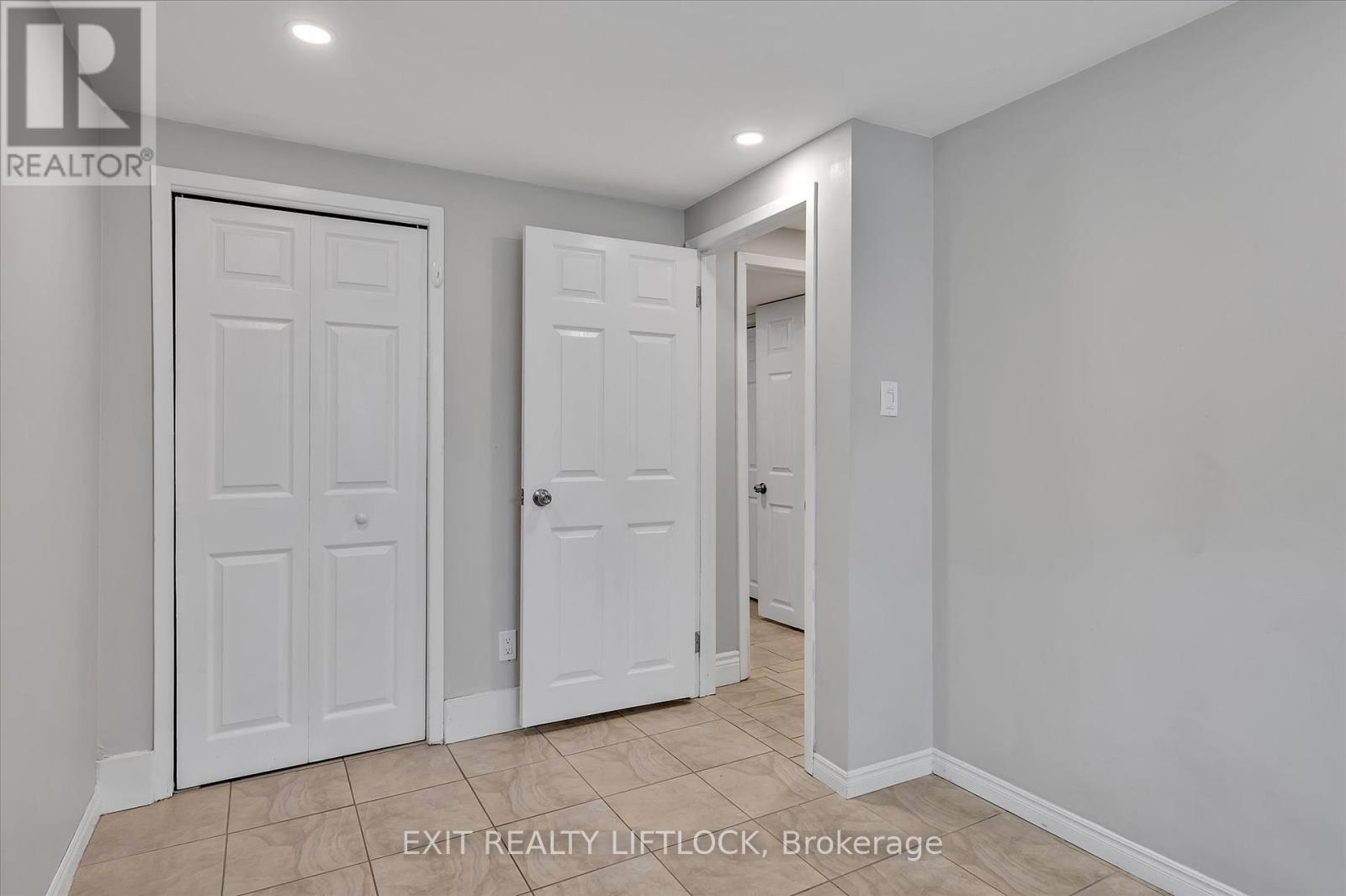 210 Antrim Street, Peterborough Central (North), Ontario  K9H 3G4 - Photo 32 - X12158472