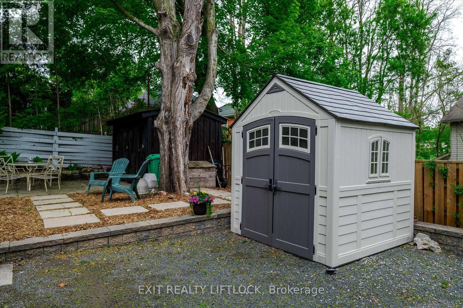 210 Antrim Street, Peterborough Central (North), Ontario  K9H 3G4 - Photo 46 - X12158472