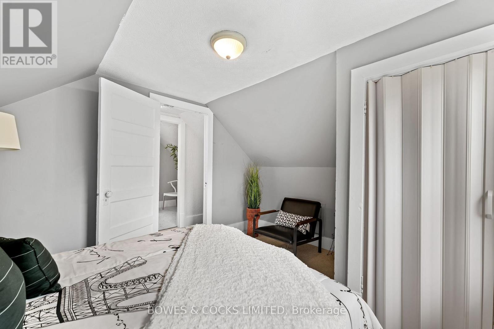 283 Lake Street, Peterborough (Downtown), Ontario  K9J 2H5 - Photo 30 - X12158553