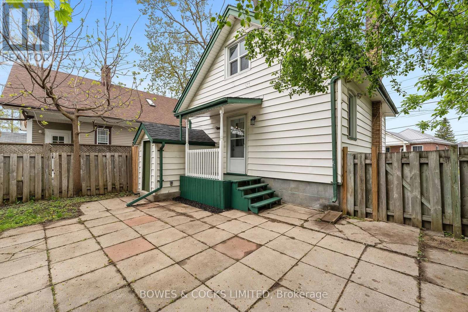 283 Lake Street, Peterborough (Downtown), Ontario  K9J 2H5 - Photo 34 - X12158553