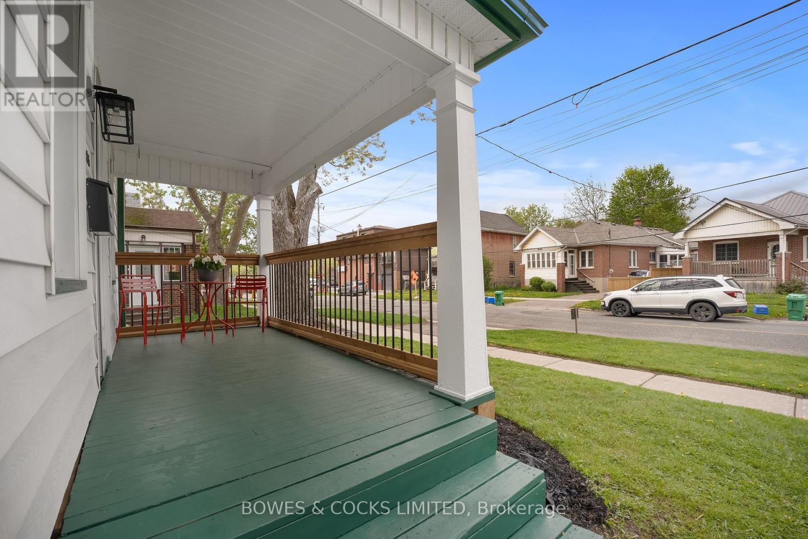 283 Lake Street, Peterborough (Downtown), Ontario  K9J 2H5 - Photo 7 - X12158553