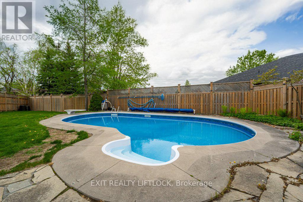 38 Clearview Court, Peterborough West (Central), Ontario  K9K 2A3 - Photo 36 - X12158623