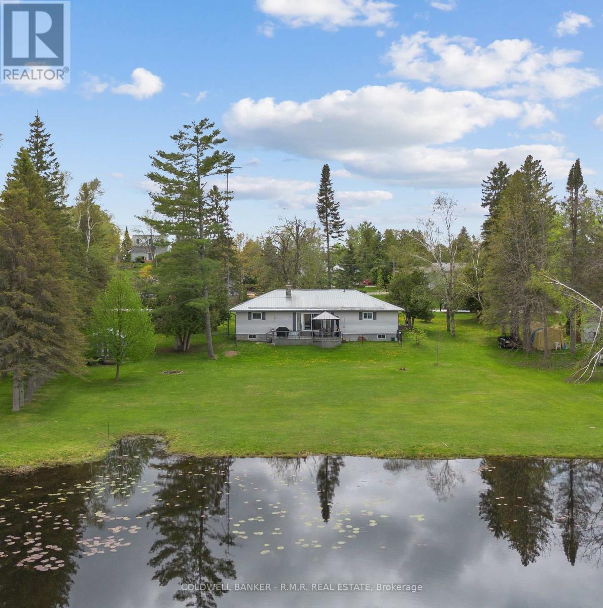 200 Charlore Park Drive, Kawartha Lakes (Omemee), Ontario  K0L 2W0 - Photo 3 - X12159213