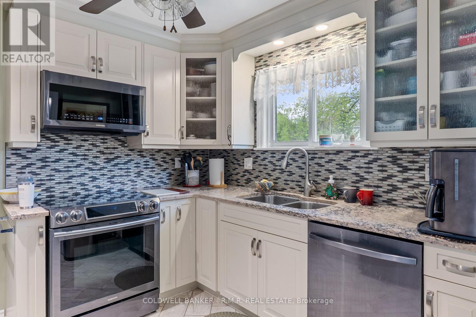 200 Charlore Park Drive, Kawartha Lakes (Omemee), Ontario  K0L 2W0 - Photo 4 - X12159213
