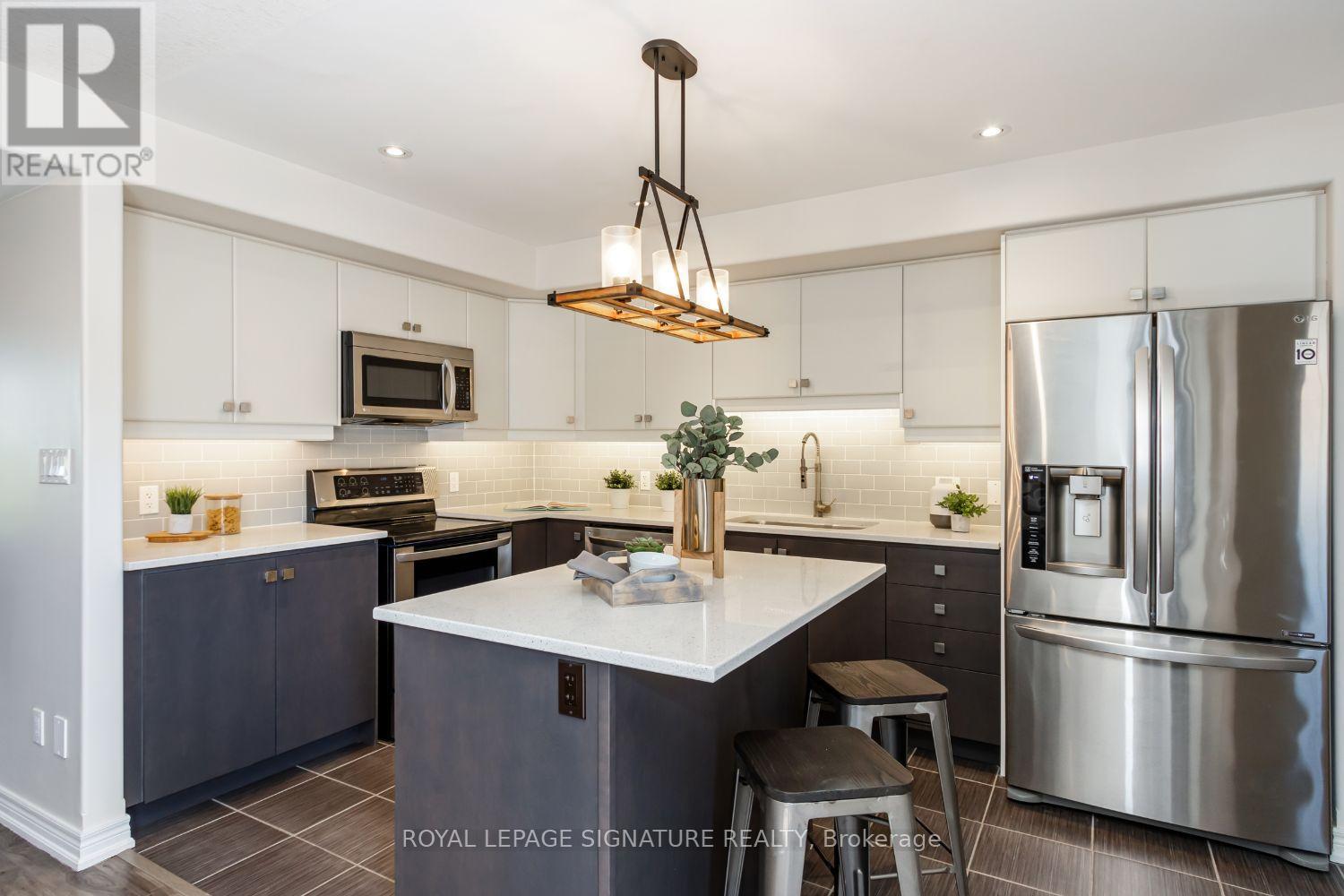 802 Broadway Boulevard, Peterborough North (North), Ontario  K9H 0H7 - Photo 10 - X12158993