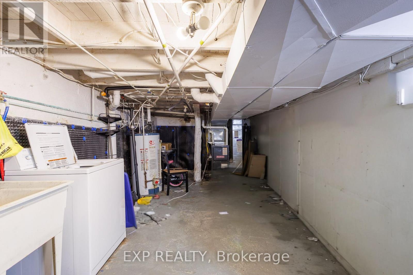 198 Lansdowne Street W, Peterborough Central (South), Ontario  K9J 1Y7 - Photo 15 - X12159433