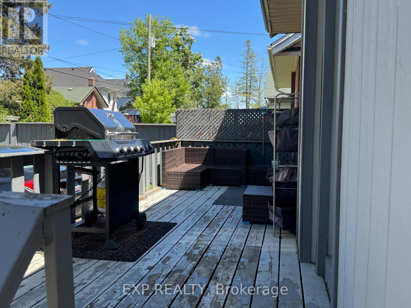 198 Lansdowne Street W, Peterborough Central (South), Ontario  K9J 1Y7 - Photo 3 - X12159433